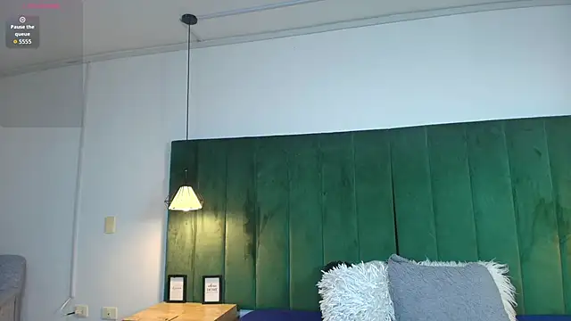 Sofia_Hank_ live cam screenshot female on Wobip – Live Webcams, Clips & GIFs