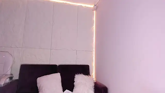 lovelyeyesx (F teen) - fuck dildo