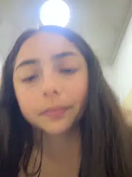 dulce_1408 (F teen) - Deep throat dildo in public