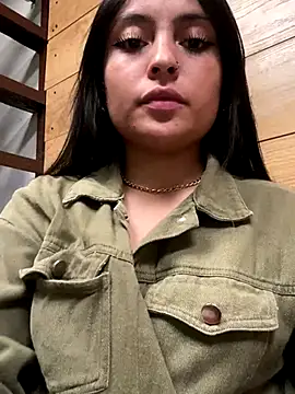 karla_1-2 (F young) - Off Bra