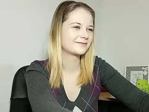  LydiaYoung chat room