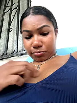 zaharat_kazenn webcam stripchat model stream image