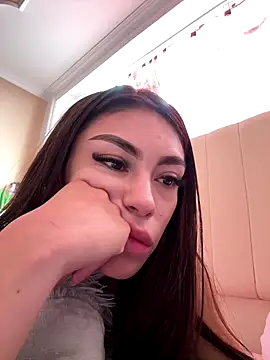 Webcam Model (Eva-bonny)  is live.Free join now!