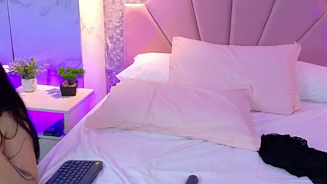 free xxx chat LizieSmith