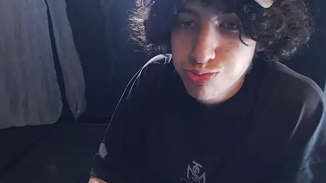 kerverr_ (M twink) - #bisexuals #cam2cam #cheap-privates #colombian #colorful #ejaculation #flexing #handjob #leather #masturbation #medium #mustache #pov #recordable-privates #recordable-publics #shaven #small-audience #smoking #spanish-speaking #spanking #trimmed #twinks #uncut #white