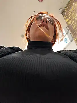 Webcam Model (Alis_xxx)  is live.Free join now!