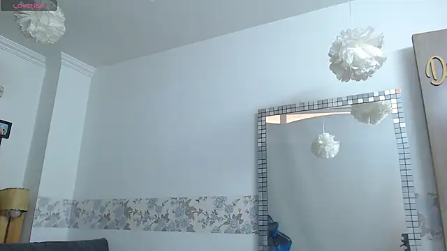 nude striptease Darian Boobs