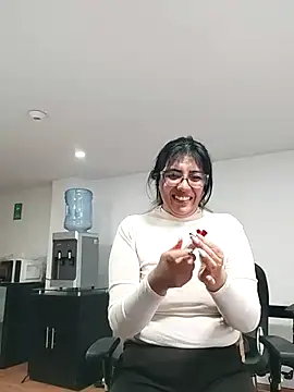 voyeur webcam Aisha Latina