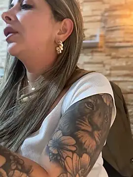 _Abril-Office1 from StripChat is Freechat