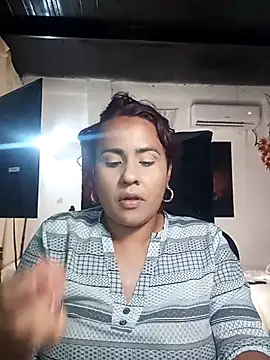 chatroom sex Kyara Queen