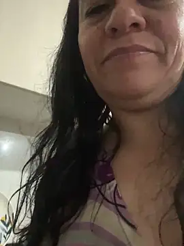 Webcam Model (Freya_Artemisa)  is live.Free join now!