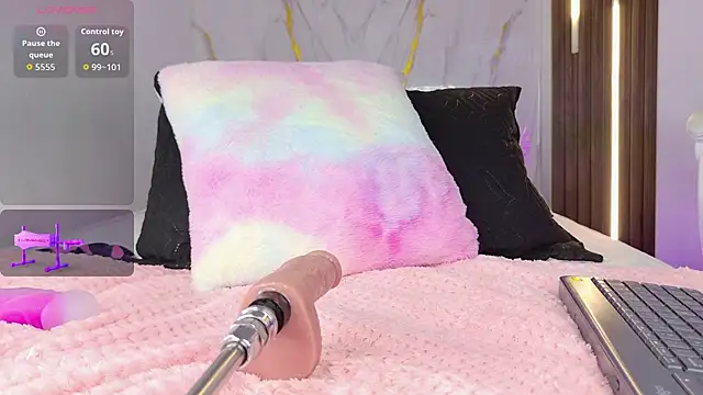 mia_099's Stripchat show and profile