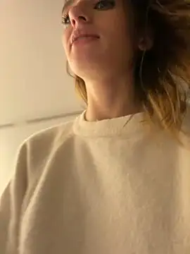 nude web cam -AngelAri-