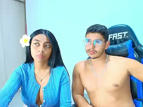  sophia_and_alex chat room