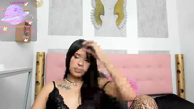 cloeandtyfanny (F young) - Spank ass x3 🍑