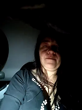 mafe__29 (F milf) - NAKED FOR 1 MINUTE OUT OF THE CAR