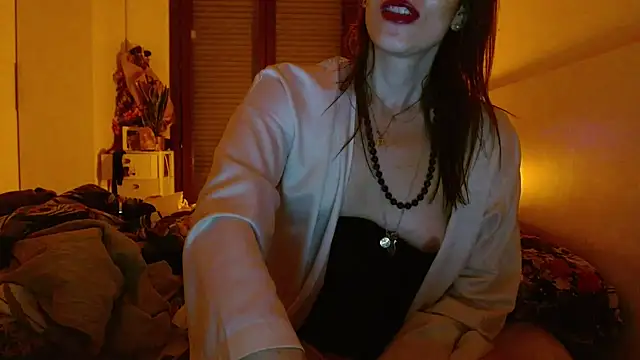 Regina_5 from StripChat is Freechat