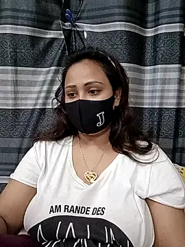 Webcam Model (Mow_955)  is live.Free join now!