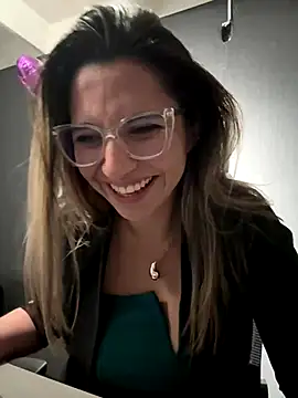 Isabella_Varella from StripChat is Freechat