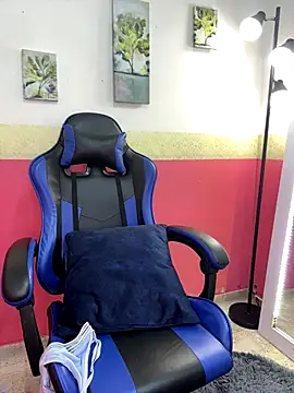 Webcam Model (Adeline_1)  is live.Free join now!