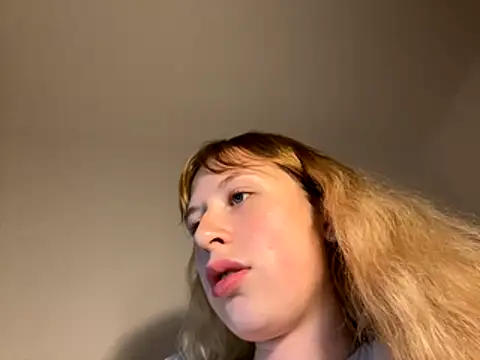 Webcam Model (Lisa-5329)  is live.Free join now!