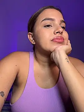 Webcam Model (Colibri_Centaura)  is live.Free join now!