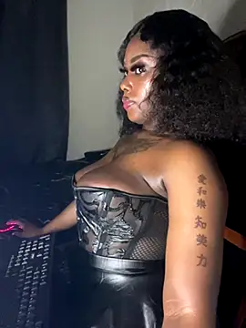 Webcam Model (QUEEN_NOBUHLE_777)  is live.Free join now!