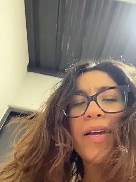 Webcam Model (ValeriEvan)  is live.Free join now!