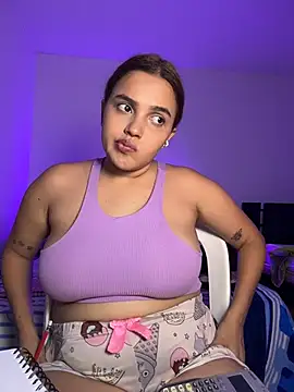 Webcam Model (Colibri_Centaura)  is live.Free join now!