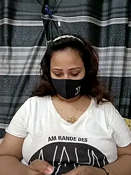 Webcam Model (Mow_955)  is live.Free join now!