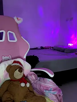 Webcam Model (Angeldusttt)  is live.Free join now!