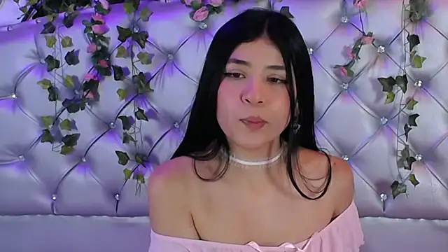 _Viollet live cam screenshot female from Colombia on ReplayHer – Replays, Highlights & Live Cams