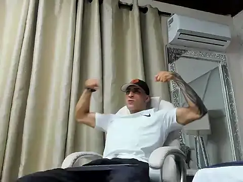 adrian_ray from StripChat is Freechat