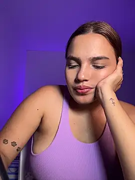 Webcam Model (Colibri_Centaura)  is live.Free join now!