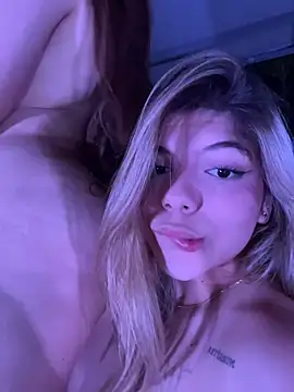 AngelBlushXXX's Stripchat show and profile