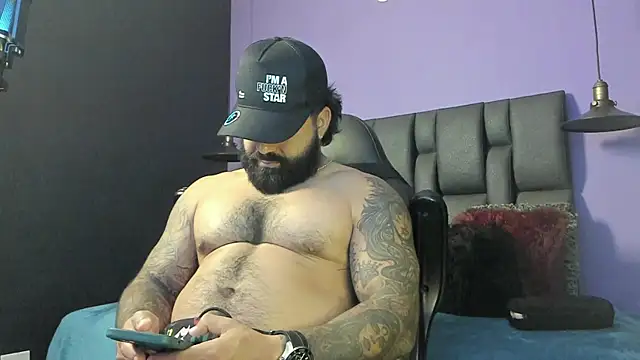 Lyon_vach Live Webcam on Stripchat