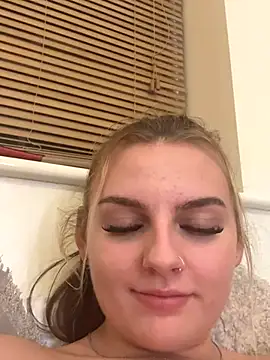 Webcam Model (Summer21k)  is live.Free join now!