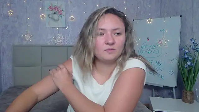 SallyVerda live cam screenshot female on Wobip – Live Webcams, Clips & GIFs