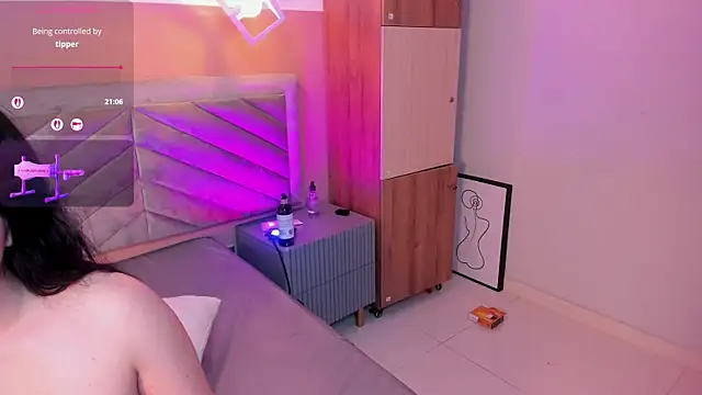  Mia_Valentine_ chat room