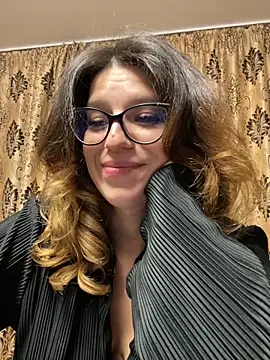 sex chat online NadiraNoor