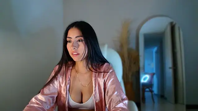 auroracaruso11 - Auroracaruso11's free webcam - UK Sex Cams