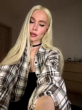 xDinnax from StripChat