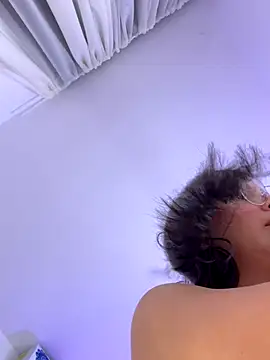 julietalcl (F young) - Flash tits