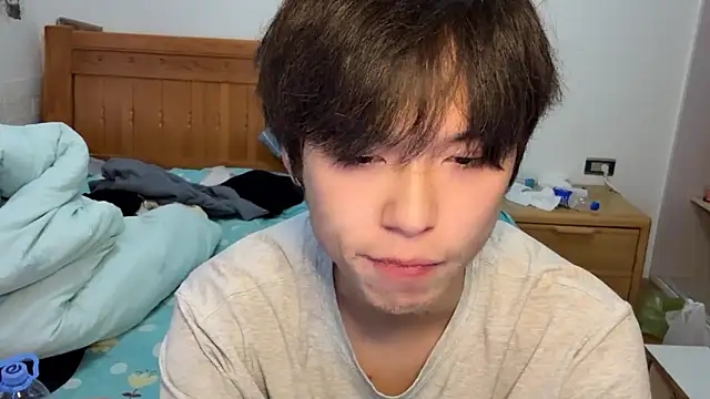 w5206t (M twink) - 脱掉上衣