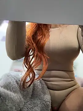 amber_martins_ (F young) - great blowjob with milk on her tits