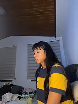 Incognitegirl webcam stripchat model stream image