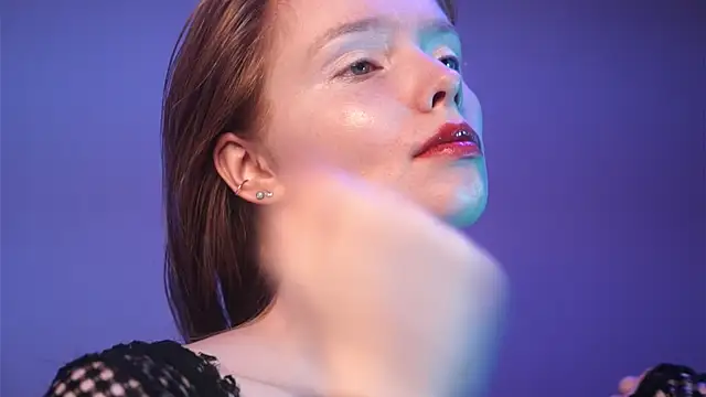  ginger_hugs chat room