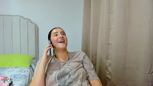 hanna86 (F young) - Fingers in my pussy