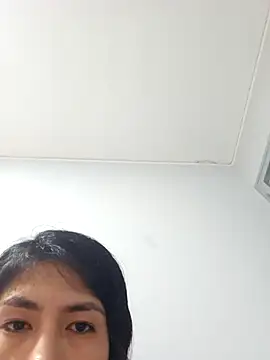 Webcam Model (Miss_Pompitas23)  is live.Free join now!