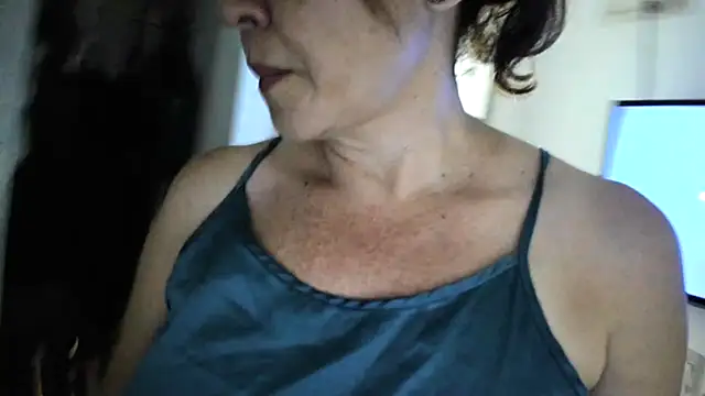 MarilynDavies's Stripchat show and profile